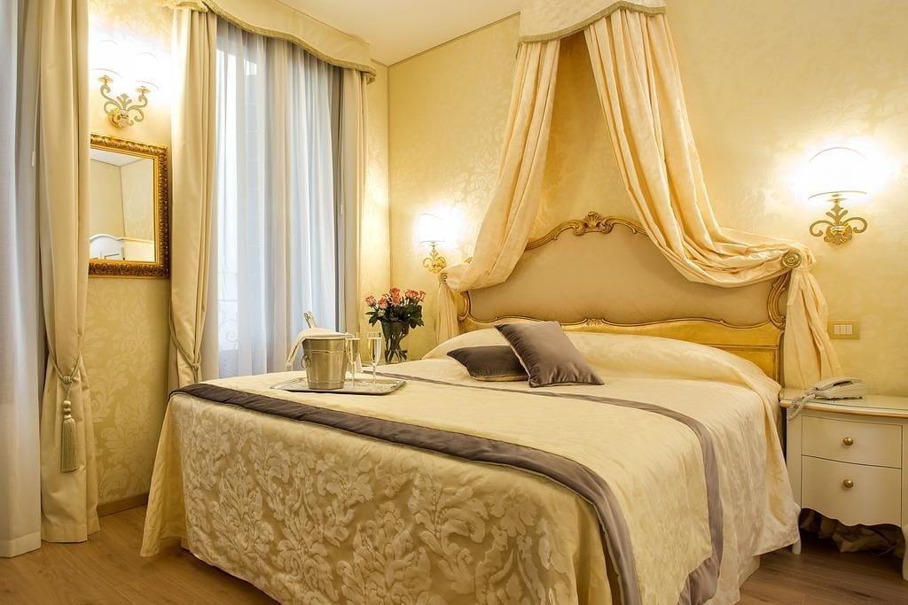 Residenza Goldoni Bed & Breakfast Venice Exterior photo