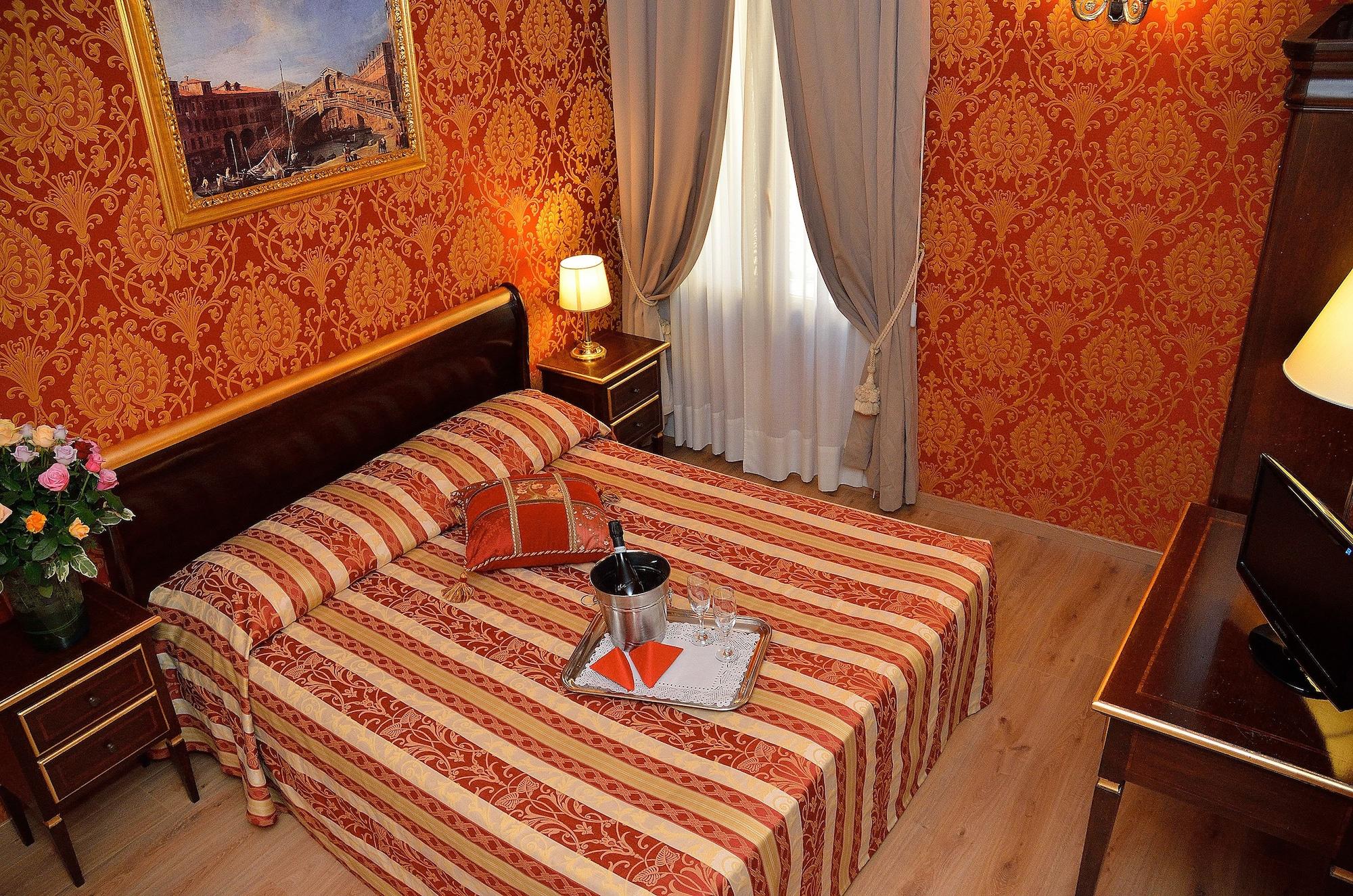 Residenza Goldoni Bed & Breakfast Venice Exterior photo