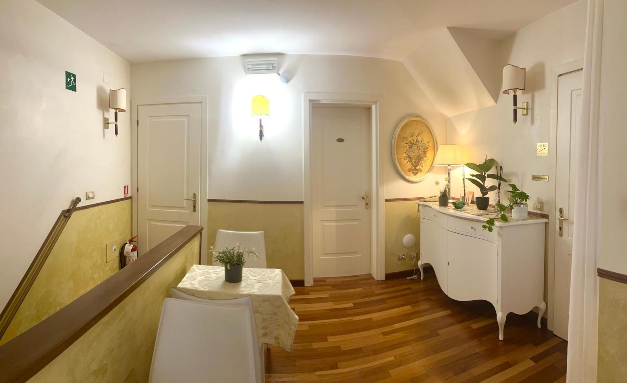 Residenza Goldoni Bed & Breakfast Venice Exterior photo