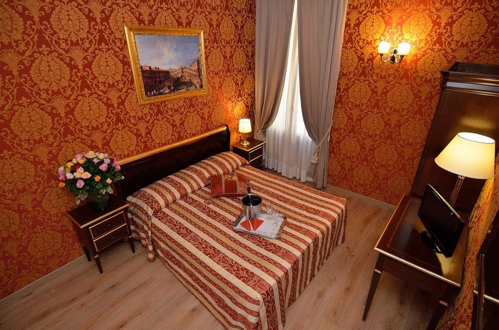 Residenza Goldoni Bed & Breakfast Venice Exterior photo