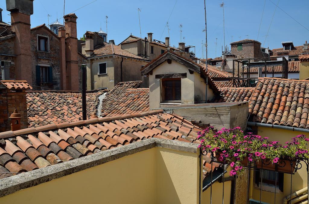 Residenza Goldoni Bed & Breakfast Venice Exterior photo