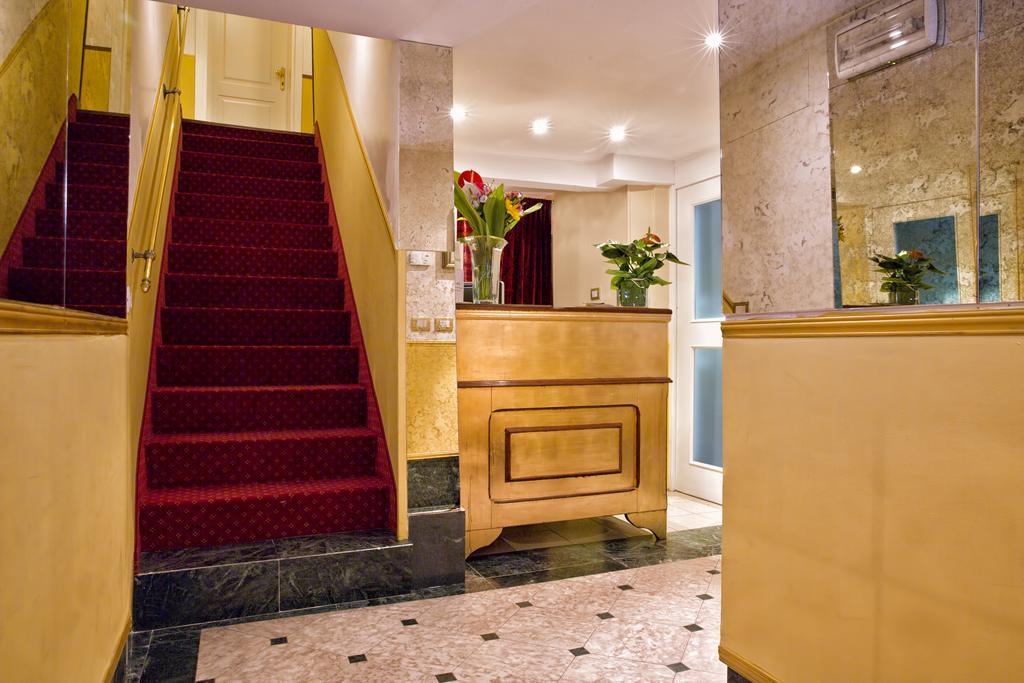 Residenza Goldoni Bed & Breakfast Venice Exterior photo
