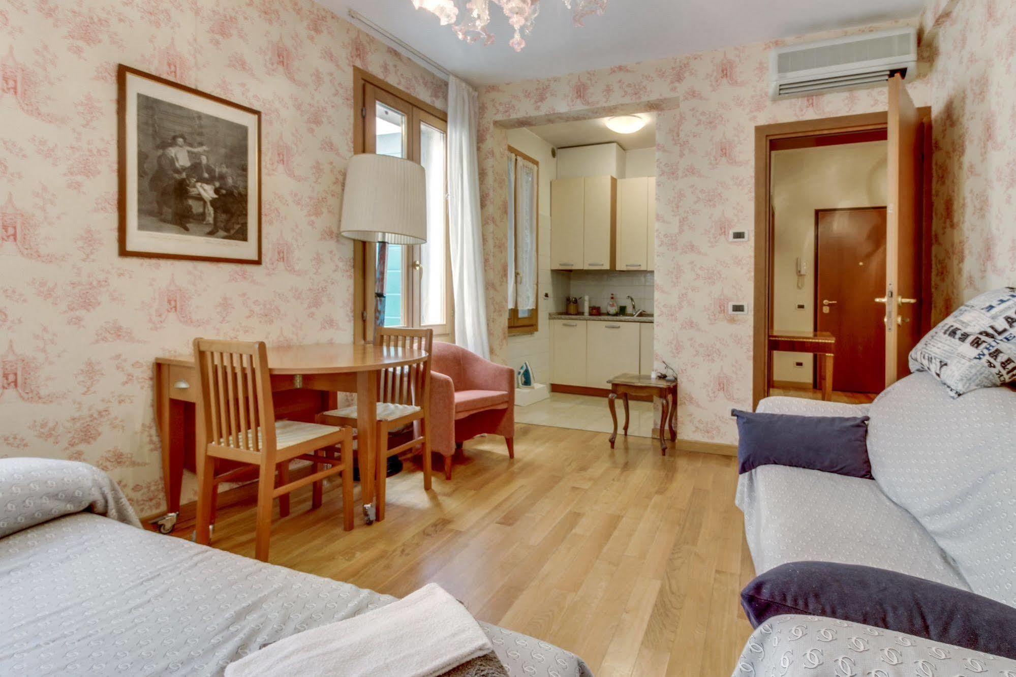 Residenza Goldoni Bed & Breakfast Venice Exterior photo