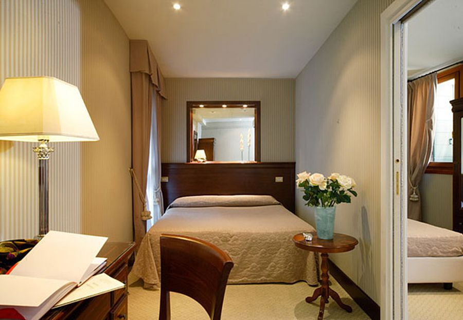 Residenza Goldoni Bed & Breakfast Venice Exterior photo